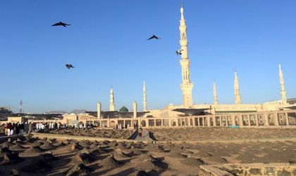 Самоубийствен атентат е извършен край джамия в Медина