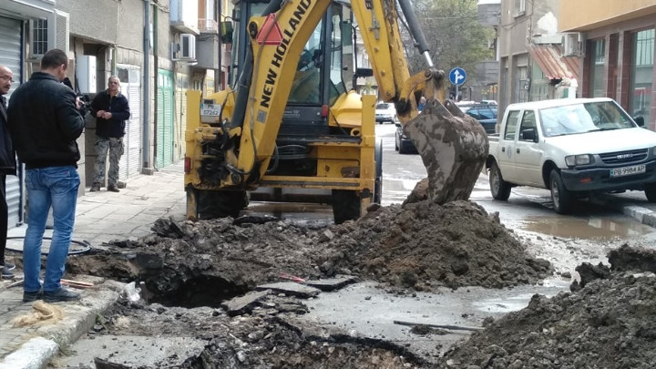 Втори ден без вода в Асеновград заради авария