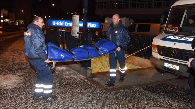 Мигрант блъсна германка под влака заради забележка