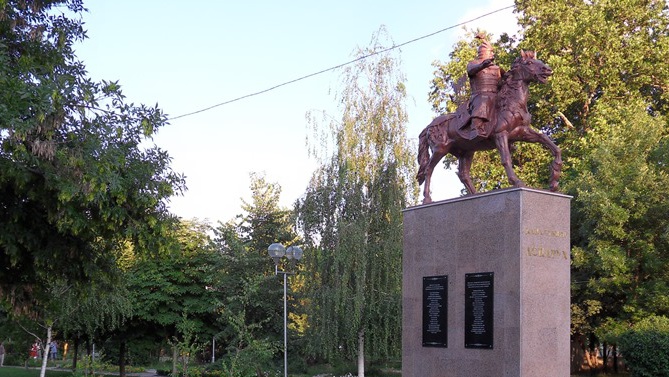 Предизборните щабове в Стрелча се замерват с обвинения