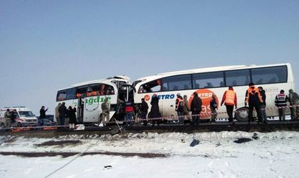 Пътен ад в Турция: Осем загинали в ПТП, 28 ранени