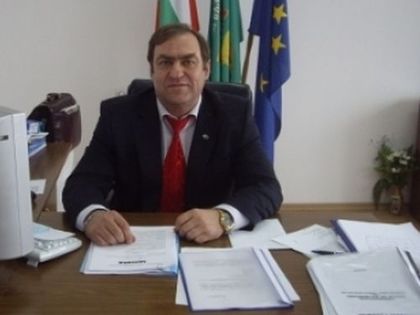Бившият кмет насилник забъркал афера с проститутки