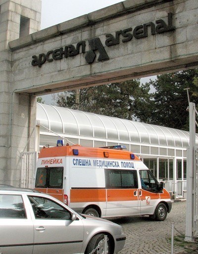 Няма опасност за най-тежко пострадалия в "Арсенал", четирима остават за лечение