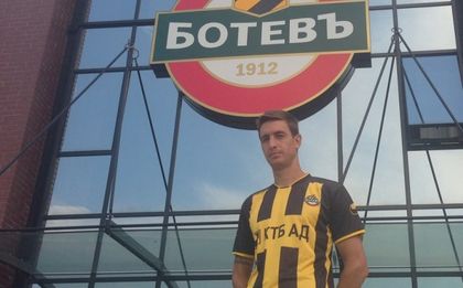Пламен Николов си тръгва от Ботев