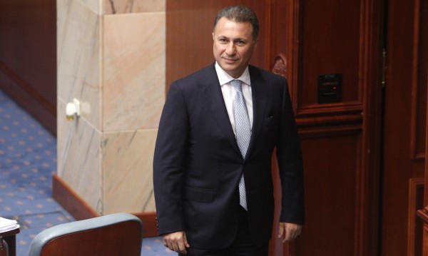 Груевски избягал с български паспорт от Македония?