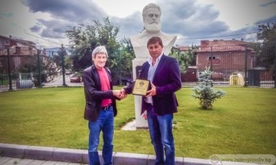 Ботев с подарък за рожденика Чико!