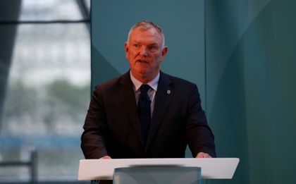 Правителството на Англия разследва ФА