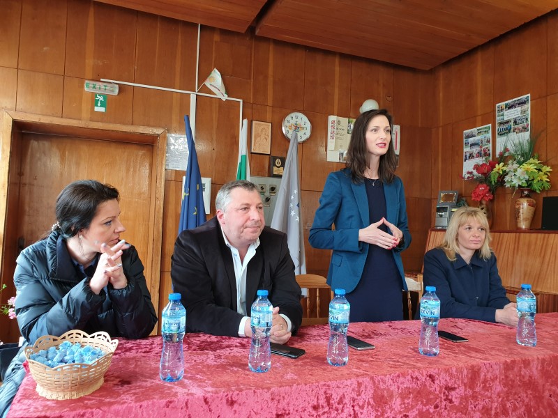 Европейски избори 2019: Мария Габриел, ГЕРБ: Подготвен отбор в ЕП ще означава силен глас на България при преговорите за бюджета на ЕС