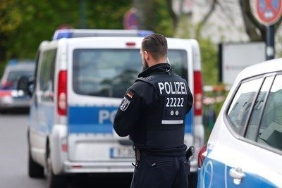 Един човек е убит при сблъсъци на уличен фестивал в Германия