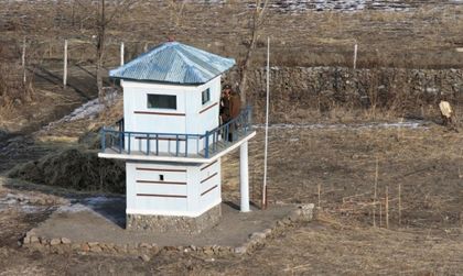 Предупредителни изстрели от Южна Корея прогониха дрон на КНДР
