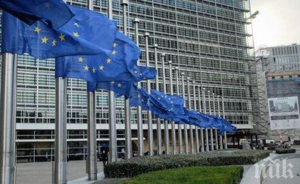 ЕК одобри проектобюджета на Гърция след излизането от спасителната програма