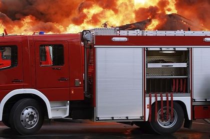 Голям пожар срещу стадион „Ботев“ в Пловдив