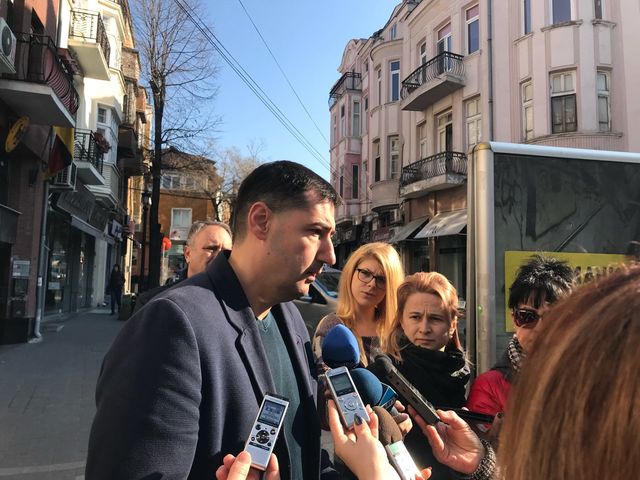 Иван Тотев след труса: Няма данни за разрушения в Пловдив, важното е да няма паника