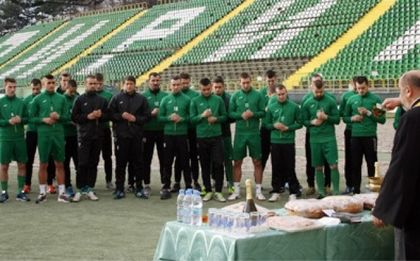 Пирин Благоевград започна подготовка с двама нови