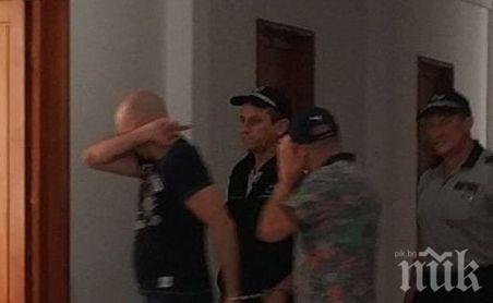 Спипаха Радо Шишарката и аверът му Мартин при зрелищна акция в Бургас