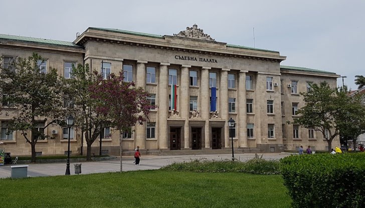 Съдът в Русе спря ЧСИ да продаде жилището на длъжник