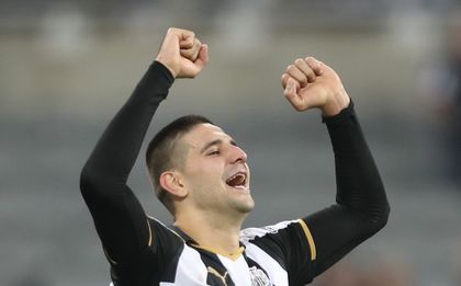 Агентът на Митрович: Може и да си тръгнем от Нюкасъл