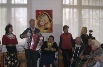 Продължава благотворителната акция за Дома за стари хора