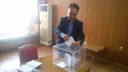 Шумен: Експертна комисия изготви селекцията на номинираните за Наградата на Шумен в системата на образованието и науката
