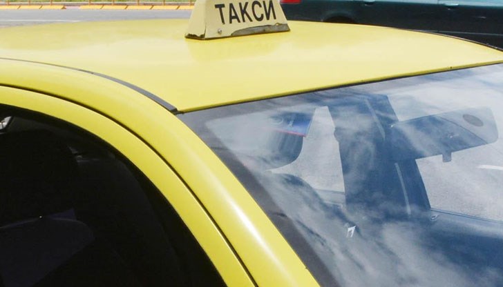 Младеж преби таксиметров шофьор в Пловдив, счупи му ръката