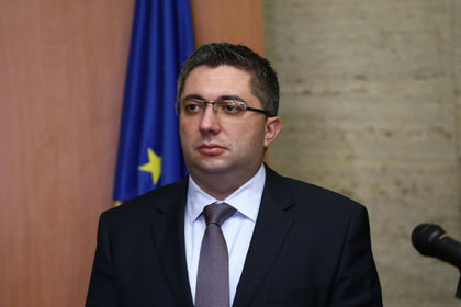 Министър Нанков обяви цената на уикенд винетките
