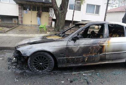 В Пловдив: БМВ изгоря като факла