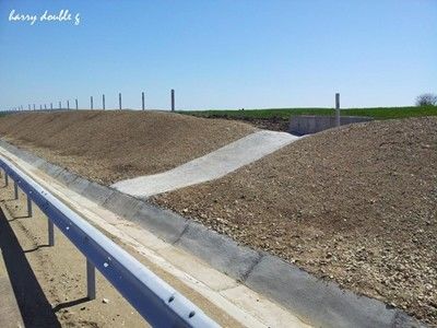 Влекач с цигари катастрофира край Шумен и разпиля стоката