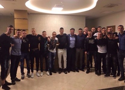 Президентът Михайлов събра юношите до 19 г. на празнична вечеря