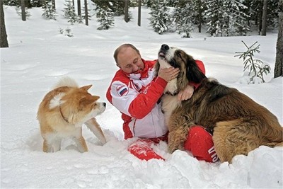 Кучето от Бойко цъфна до Путин на календар