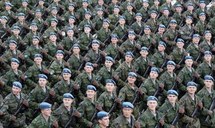Руснаците се гордеят най-много с армията си