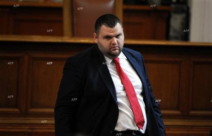 Делян Пеевски, ДПС: За намаляването на ДДС-то първо ще направим консултации - ако има реално поевтиняване за потребителите го искаме, ако няма - няма смисъл
