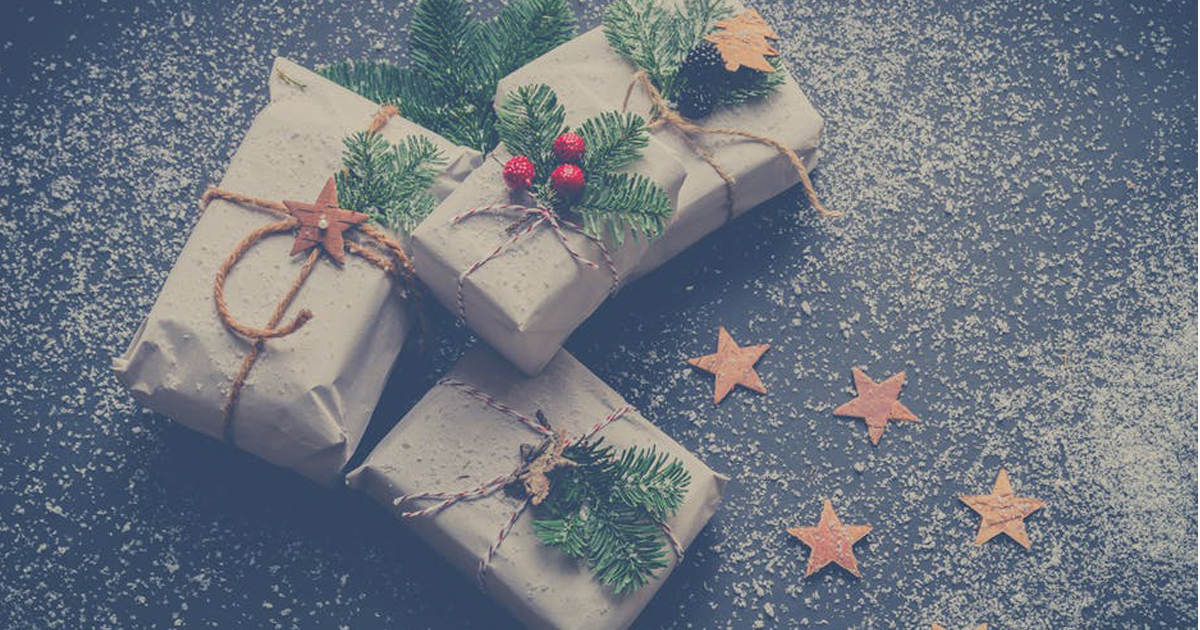 Мисията възможна: 8 трика, с които да спестиш нерви и средства за подаръци по Коледа