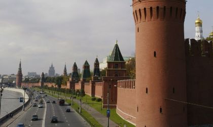 Кремъл се "капсулира", бои се от теч на информация