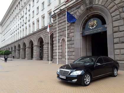 Всички са равни, но някои са по-равни от другите