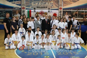 Бургас: Градът бе домакин на Държавно лично отборно първенство по карате киокушин за деца