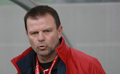 Равенство и първо място за Стойчо
Младенов в Египет