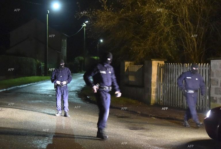 РИА Новости: Експлозия е избухнала на пешеходна улица във френския град Лион