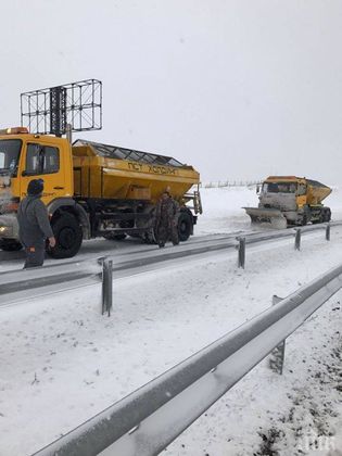Опасно време заплашва Бургас! Общината в готовност да затваря пътища