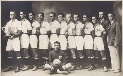 100 години Владислав - първият футболен шампион на България