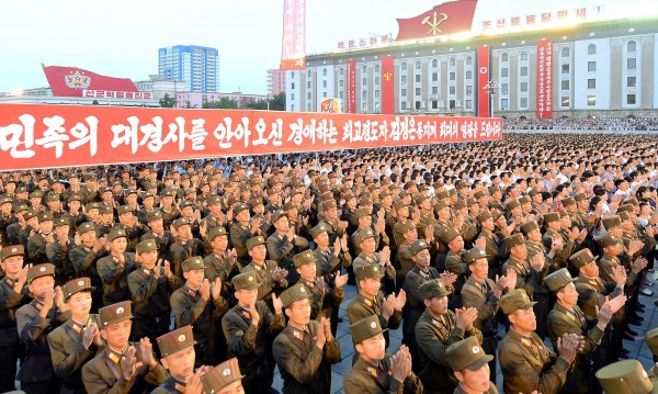 В името на КНДР: 3,5 млн. доброволци за армията