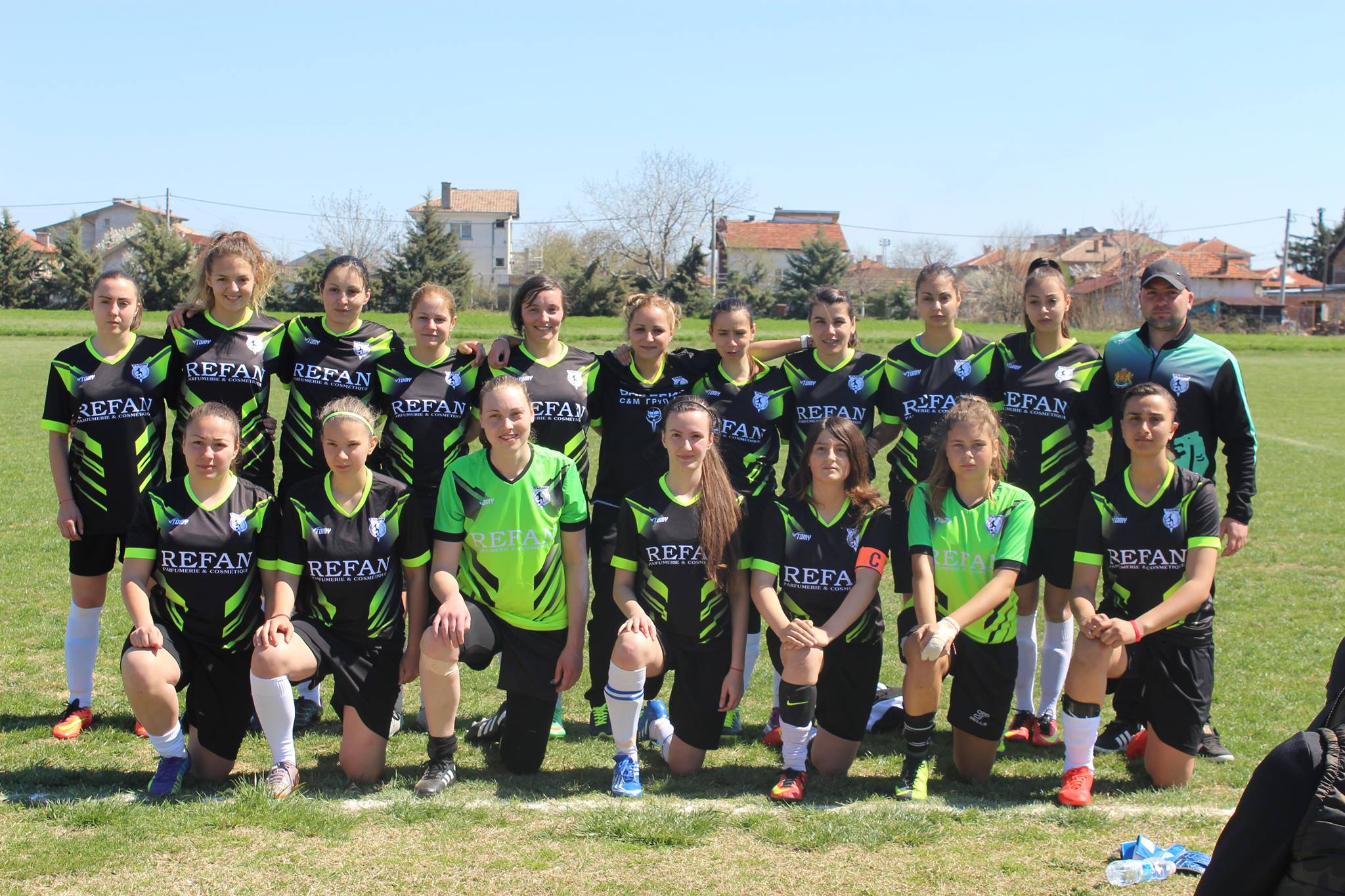 Девойките на Пълдин за 4-ти път са шампиони в зона Пловдив СНИМКА