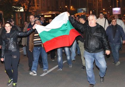 Защо униформени и кабинет не се разбраха за реформите (обзор)