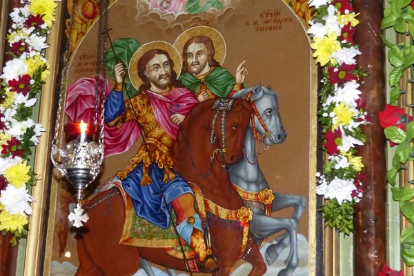 Смолян: Тържествено бе отбелязан храмовият празник на църквата „Св. Теодор Стратилат“ в квартал 