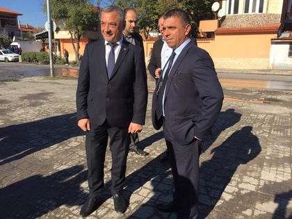 Депутати от различни партии скочиха на Валери Симеонов заради скандала с летците от 