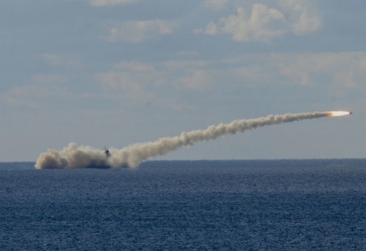 Русия предупреди, че ще изстрелва ракети в Баренцево море и Тихия океан