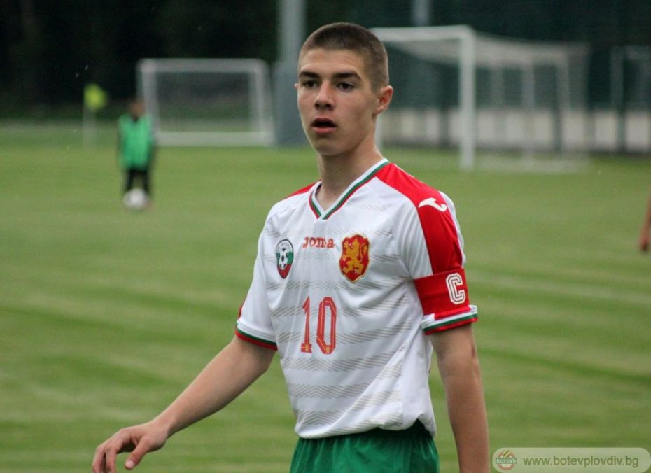 Юноши на Ботев и Локо изработиха гола за България при равенството с Кипър в U16