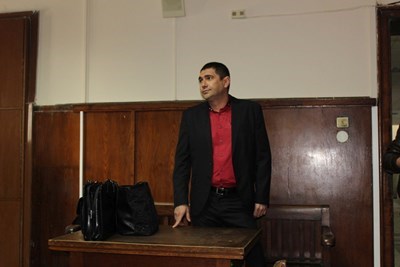Осъденият Лазар Влайков вече не е общински съветник