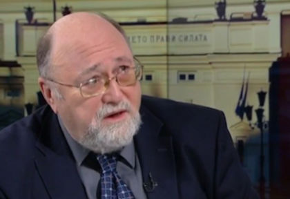 Бивш председател на парламента: БСП започват да изглеждат глупаво