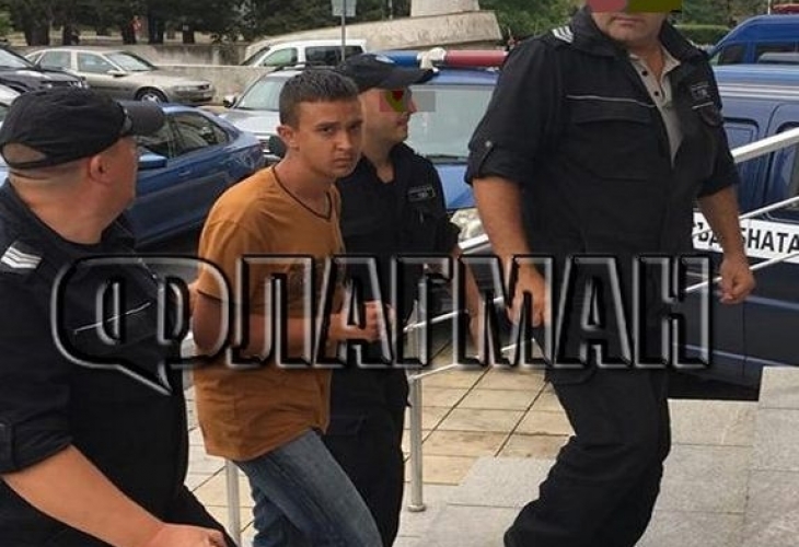 Иван, убил зверски в асансьор 11-годишната Никол, иска вкъщи