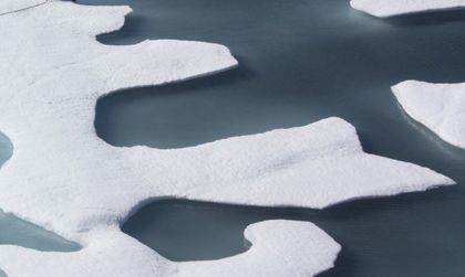 Тревожна прогноза: Ледът на Арктика може да се стопи